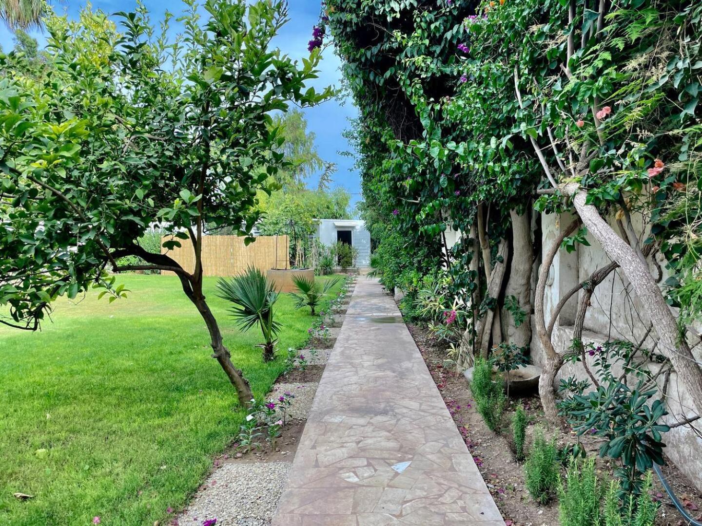 Au Bout Du Jardin Villa Karthago Eksteriør bilde